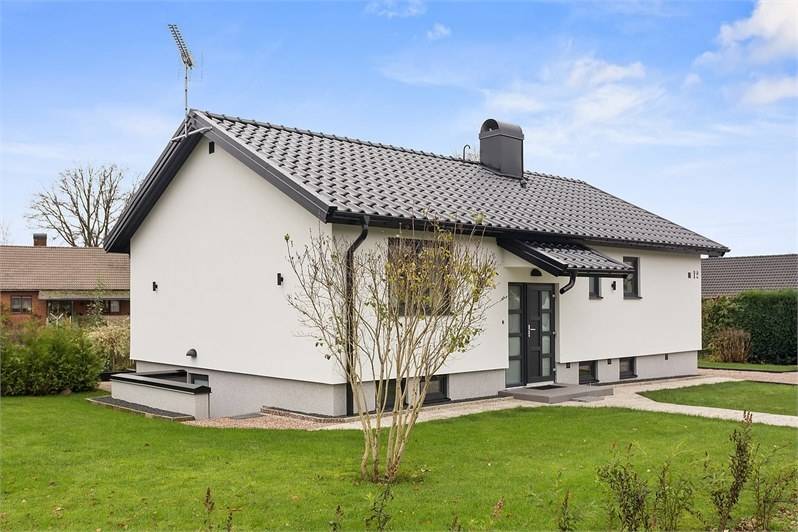 5 rum Villa på Härdaregatan 12 Tyringe Hässleholms kommun - bild 1