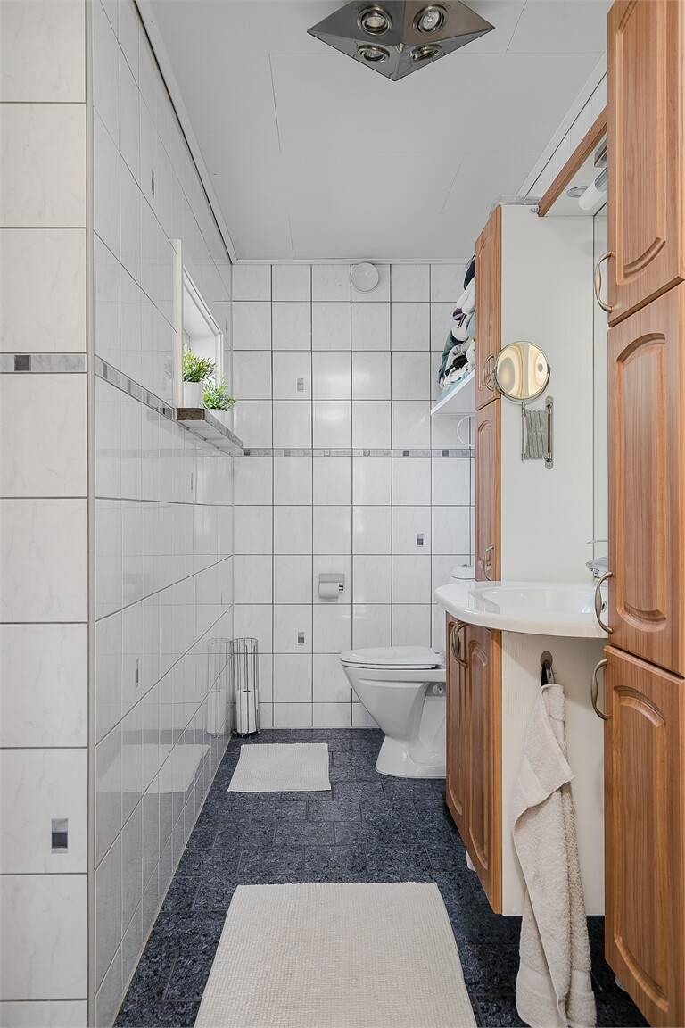 7 rum Villa på Storgatan 9 Lovene Lidköpings kommun - bild 44