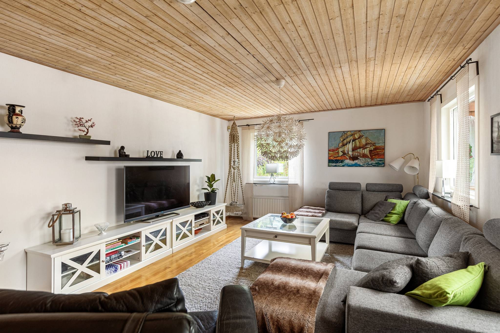 7 rum kedjehus på Travvägen 12 Bålsta, Håbo kommun - bild 3