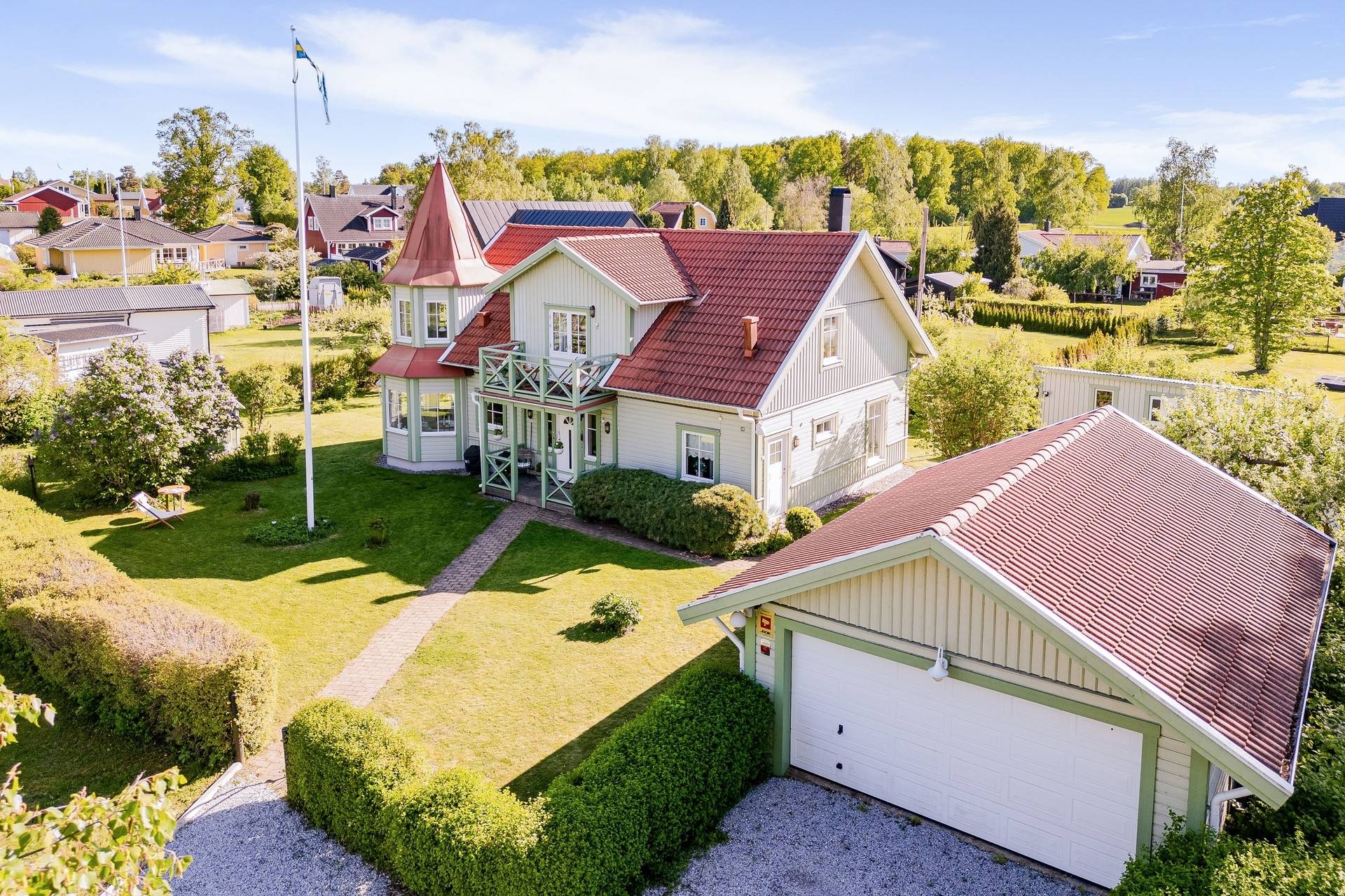 5 rum Villa på Fingersvampsvägen 10 Ekbacken-Enhagen Västerås kommun - bild 2