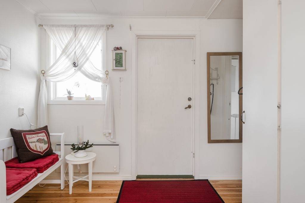 10 rum Gård utan jordbruk på Mellomkvarn Källby Götene kommun - bild 60