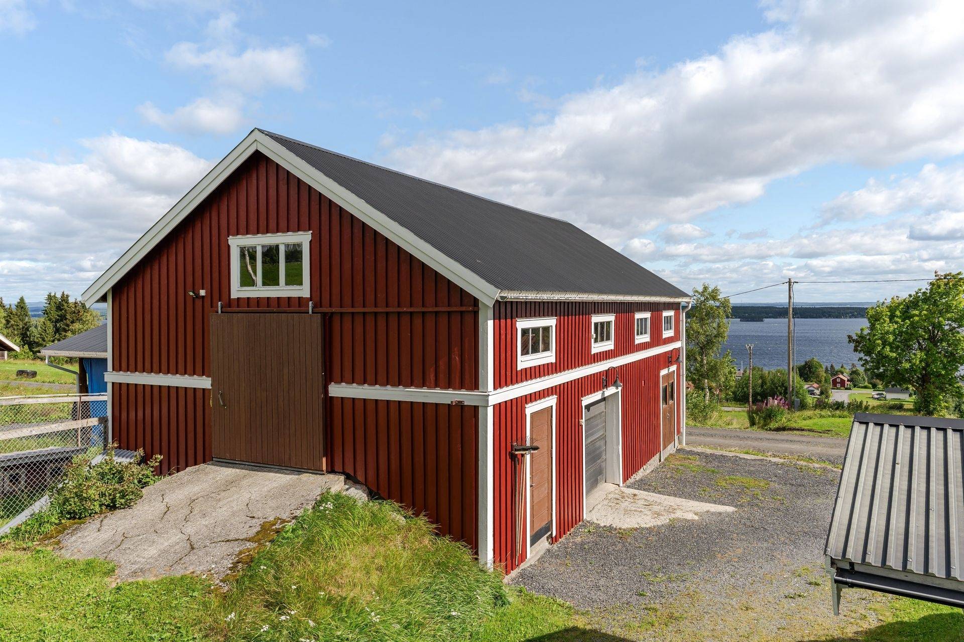 Gård med jordbruk på Högenvägen 29 Hallen Åre kommun - bild 46