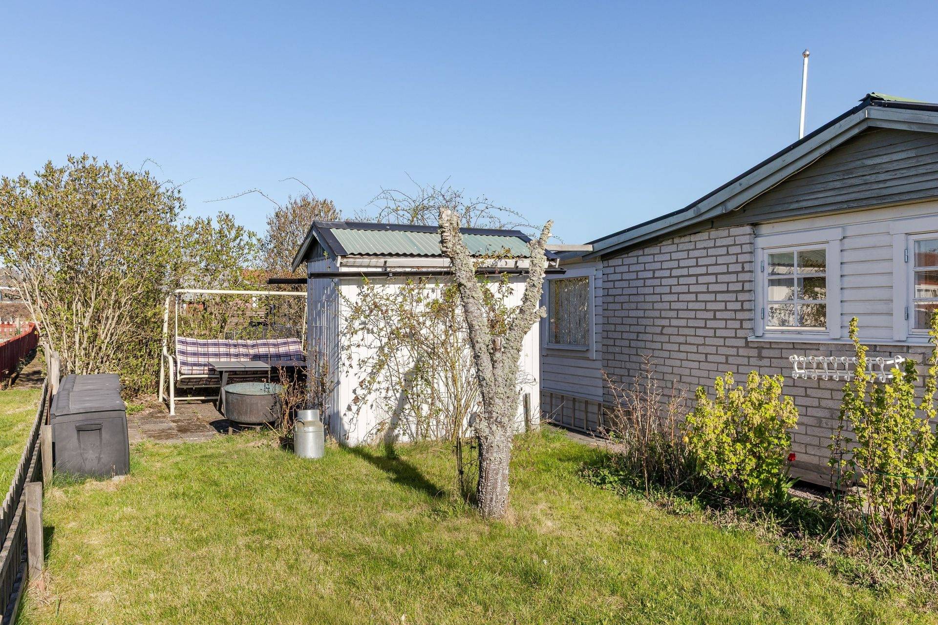 2 rum Fritidshus på Jordgubbsvägen 203 Emmalunds koloniområde Linköpings kommun - bild 11