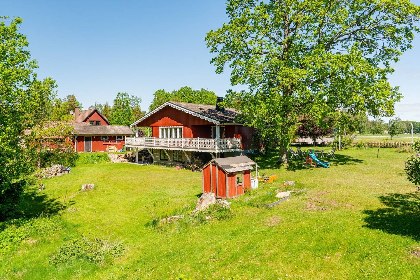 5 rum Villa på Ledsjövägen 32 Lundsbrunn Götene kommun - bild 37