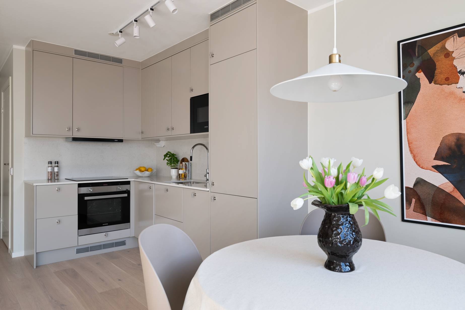 1,5 rum lägenhet på Karlaplan 21A, 5 tr Östermalm, Stockholms kommun - bild 4