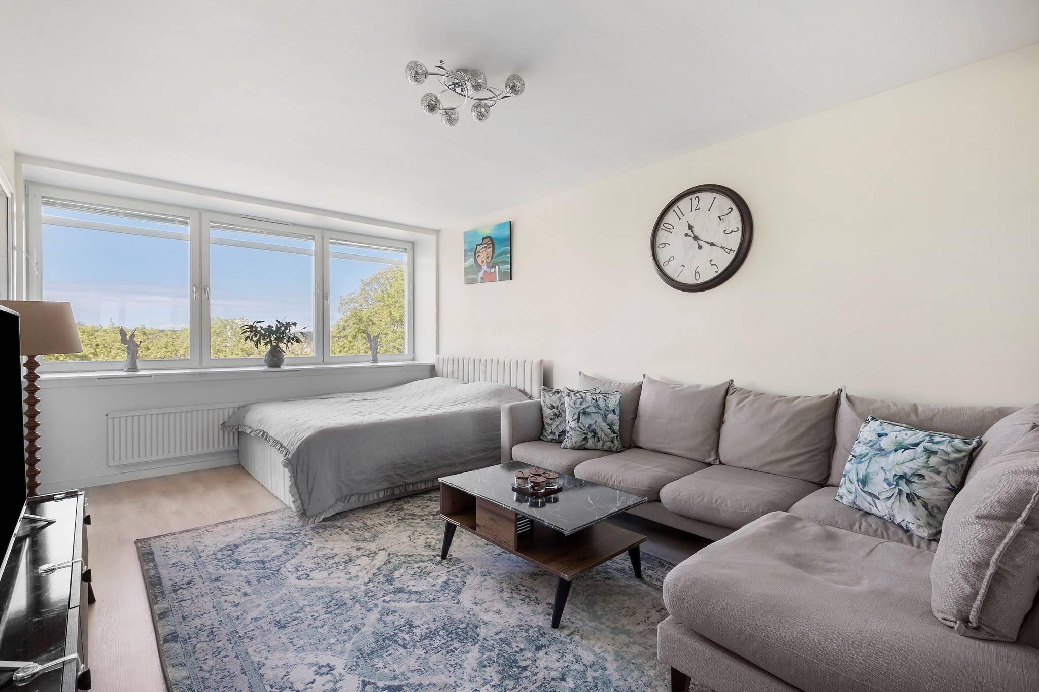 1 rum lägenhet på Herrgårdsvägen 32 Centrala Väsby, Upplands Väsby kommun - bild 1