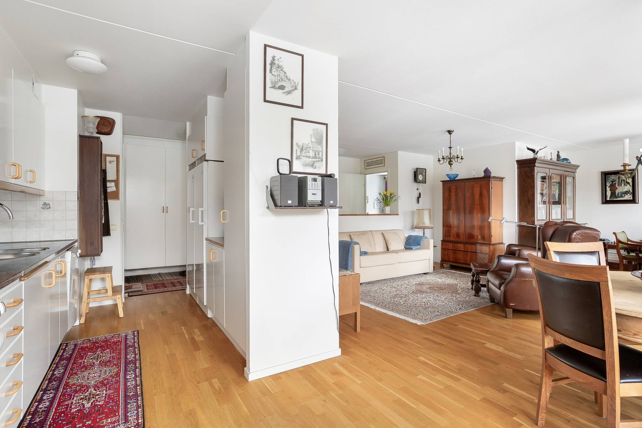 3 rum Lägenhet på Huvudstalundsvägen 12 Huvudsta - Ingenting Solna kommun - bild 9