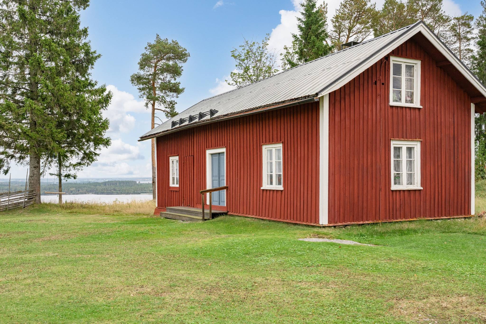 5 rum Gård med jordbruk på Hallom 235 Oviken Bergs kommun - bild 2
