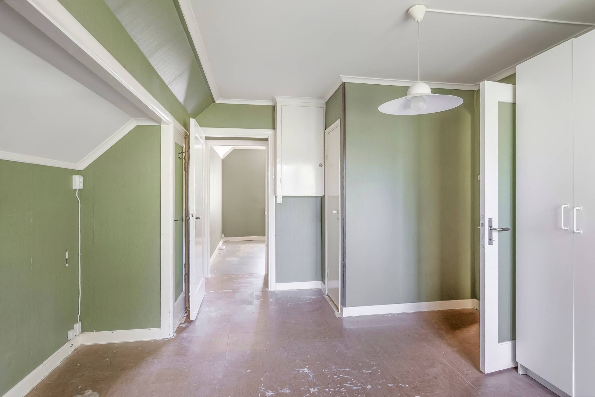 4 rum Villa på Gröndalsvägen 9 Gröndal Hallstahammars kommun - bild 17