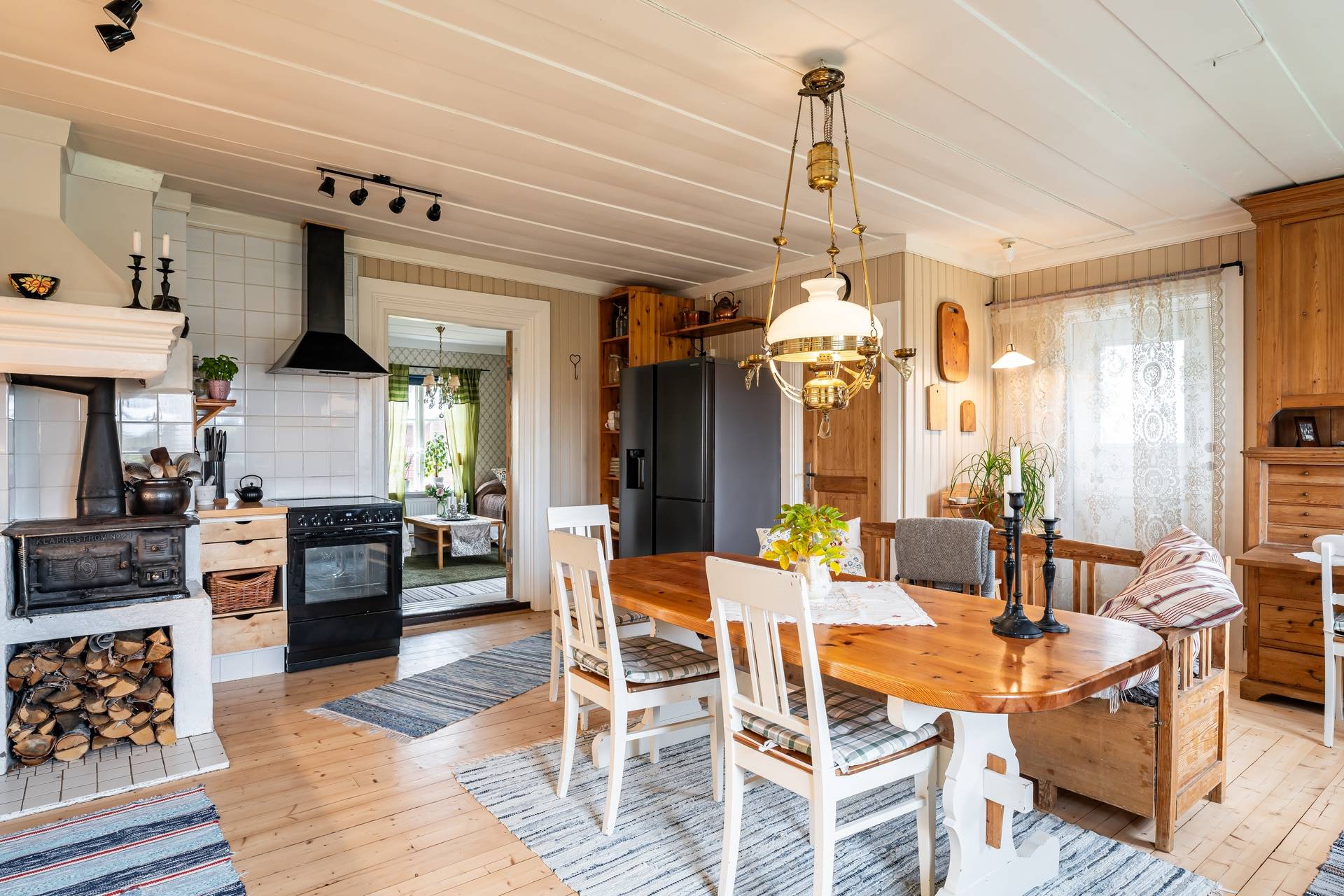 8 rum Villa på Kyrkgatan 1 Hammerdal Strömsunds kommun - bild 9