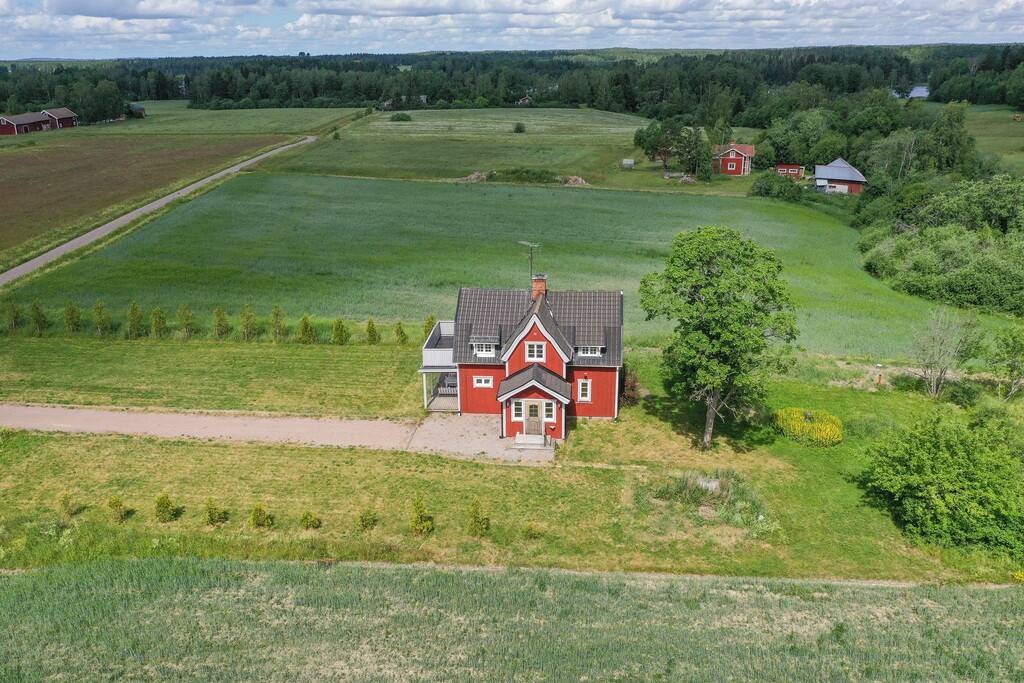 4 rum Gård utan jordbruk på Södra Strandmora 2 By Kyrkby Avesta kommun - bild 4