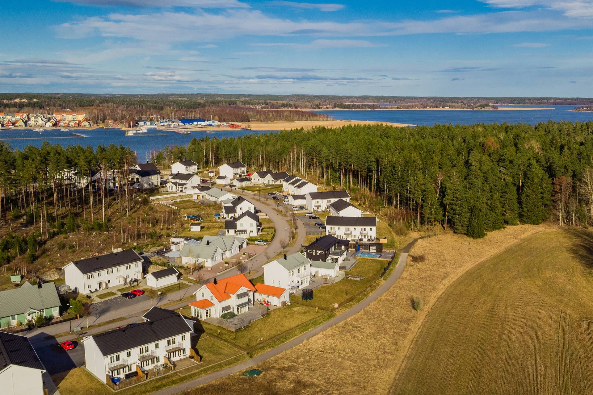 5 rum Radhus på Kaprisvägen 23B Arnö Nyköpings kommun - bild 3