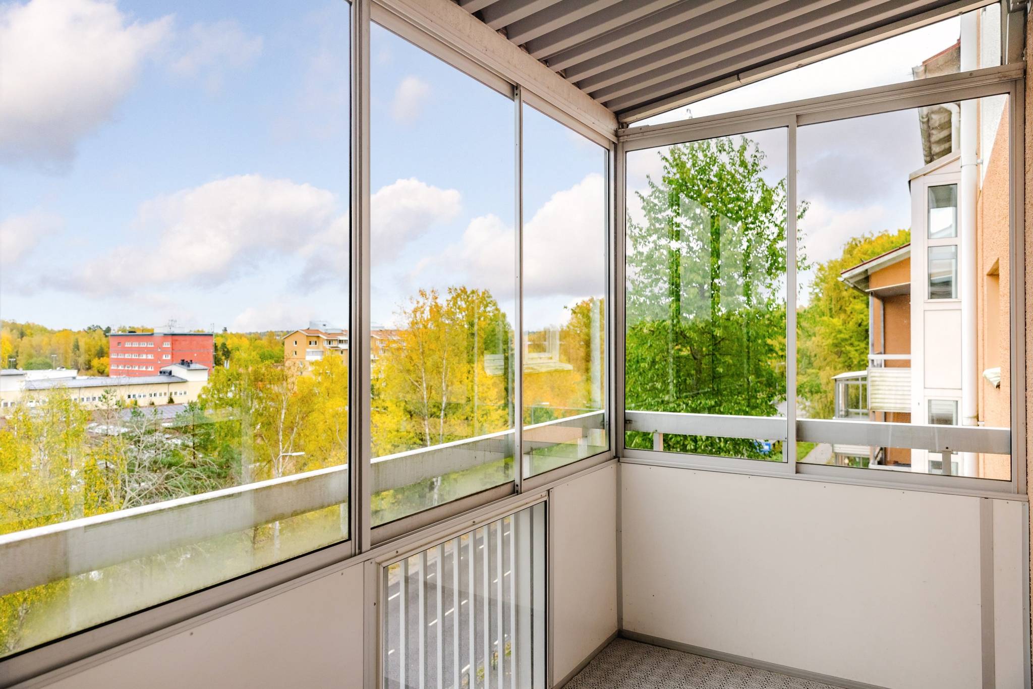 2 rum lägenhet på Bergsvägen 1C Salem, Salems kommun - bild 1
