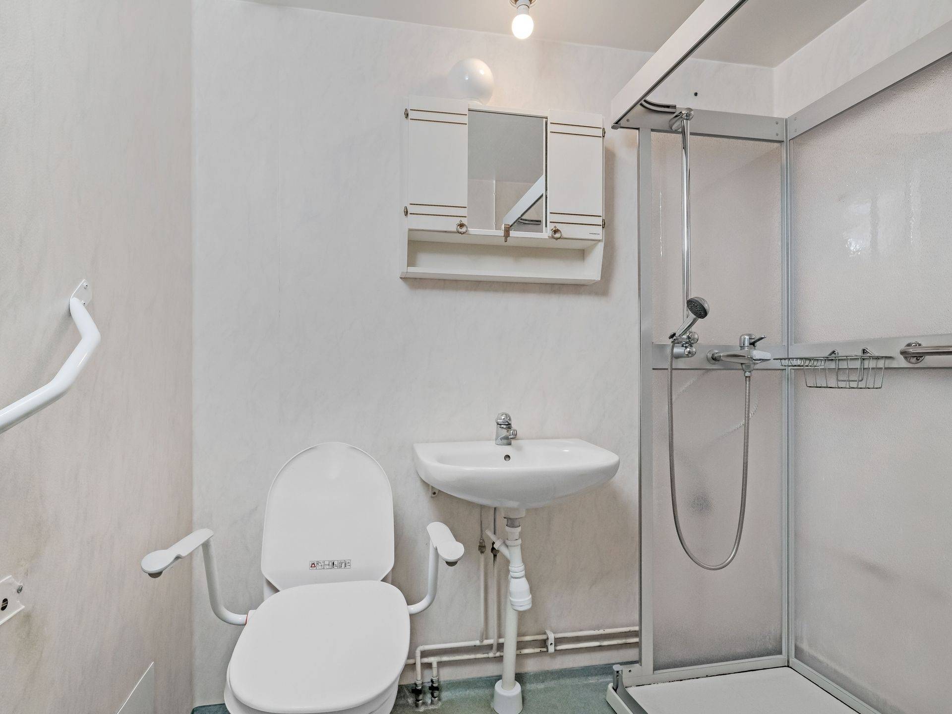 2 rum Lägenhet på Skjutbanegatan 5 B Haga Västerås kommun - bild 14
