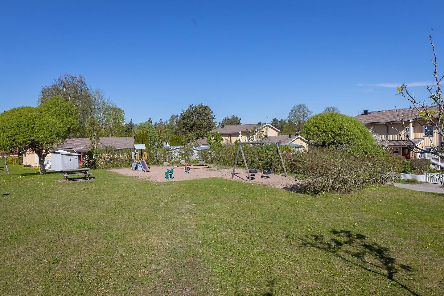 3 rum Radhus på Brinkvägen 9 Älvkarleby Älvkarleby kommun - bild 15