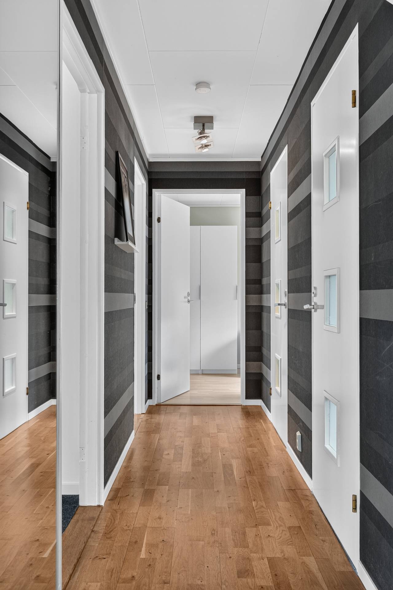 9 rum Villa på Slingervägen 33 Hammarsjorden Hjo kommun - bild 19