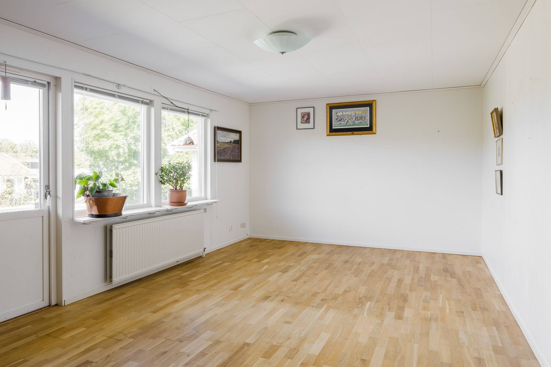 3 rum par-/kedje-/radhus på Klövervägen 1b Hällekis, Götene kommun - bild 5