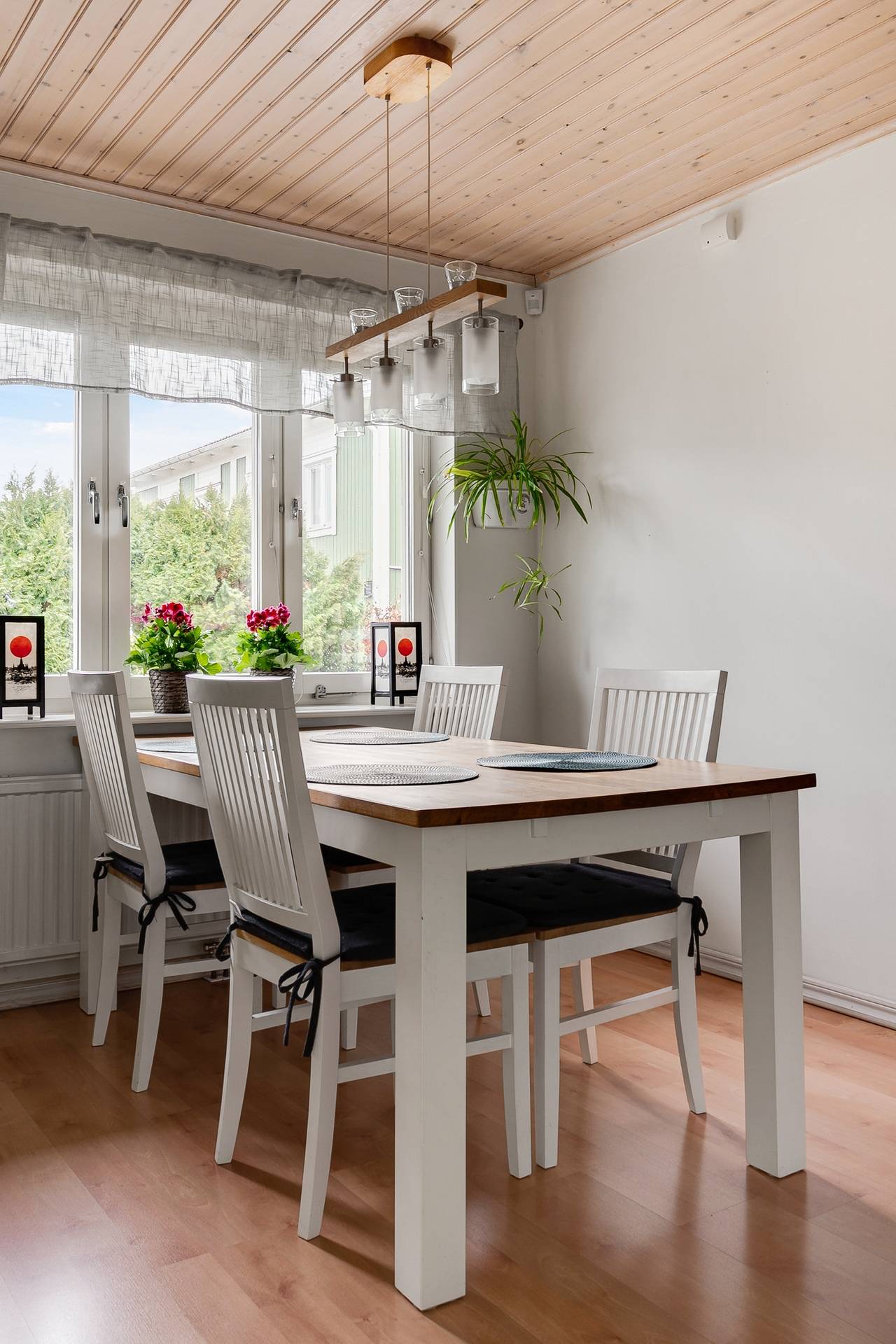 5 rum Parhus på Etydgränd 13 Trångsund Huddinge kommun - bild 4