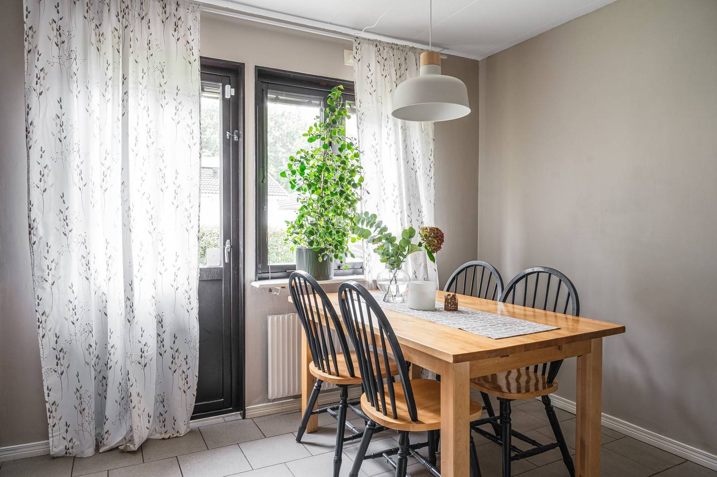 7 rum Villa på Lövängsgatan 17 Floby Falköpings kommun - bild 16