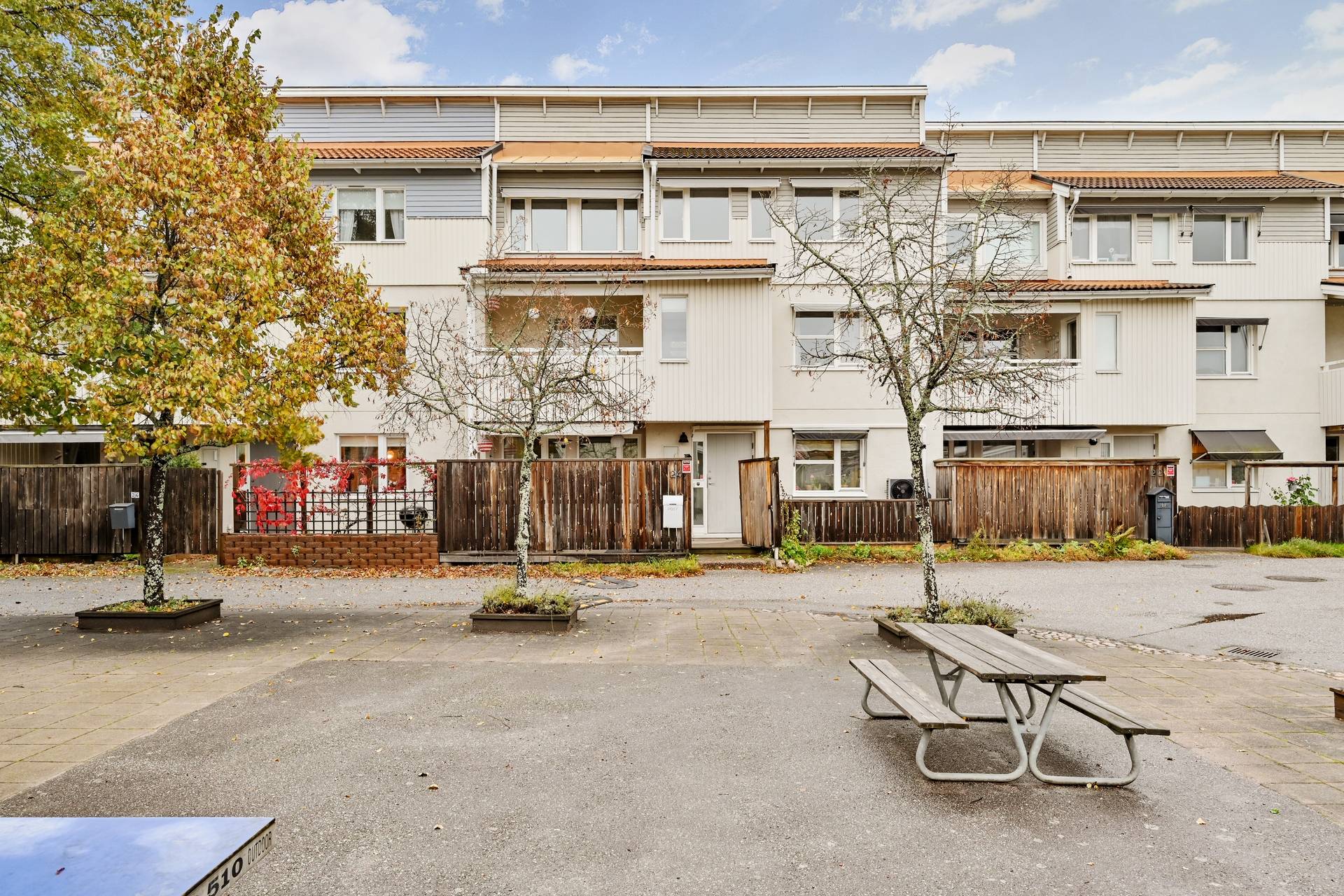 5 rum Radhus på Starrgränd 24 Viby Sollentuna kommun - bild 2