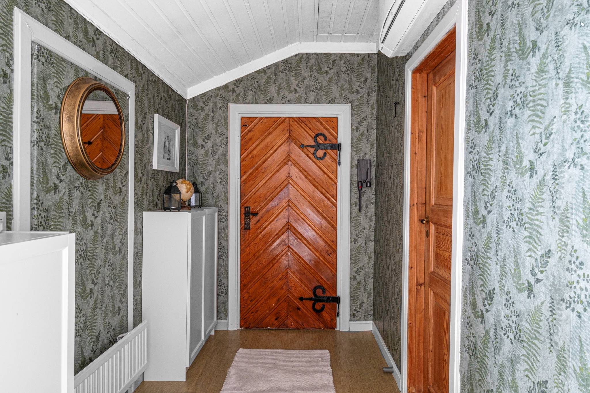4 rum Villa på Bromsvägen 11 Raksta/Solberga/Bergholm Tyresö kommun - bild 8