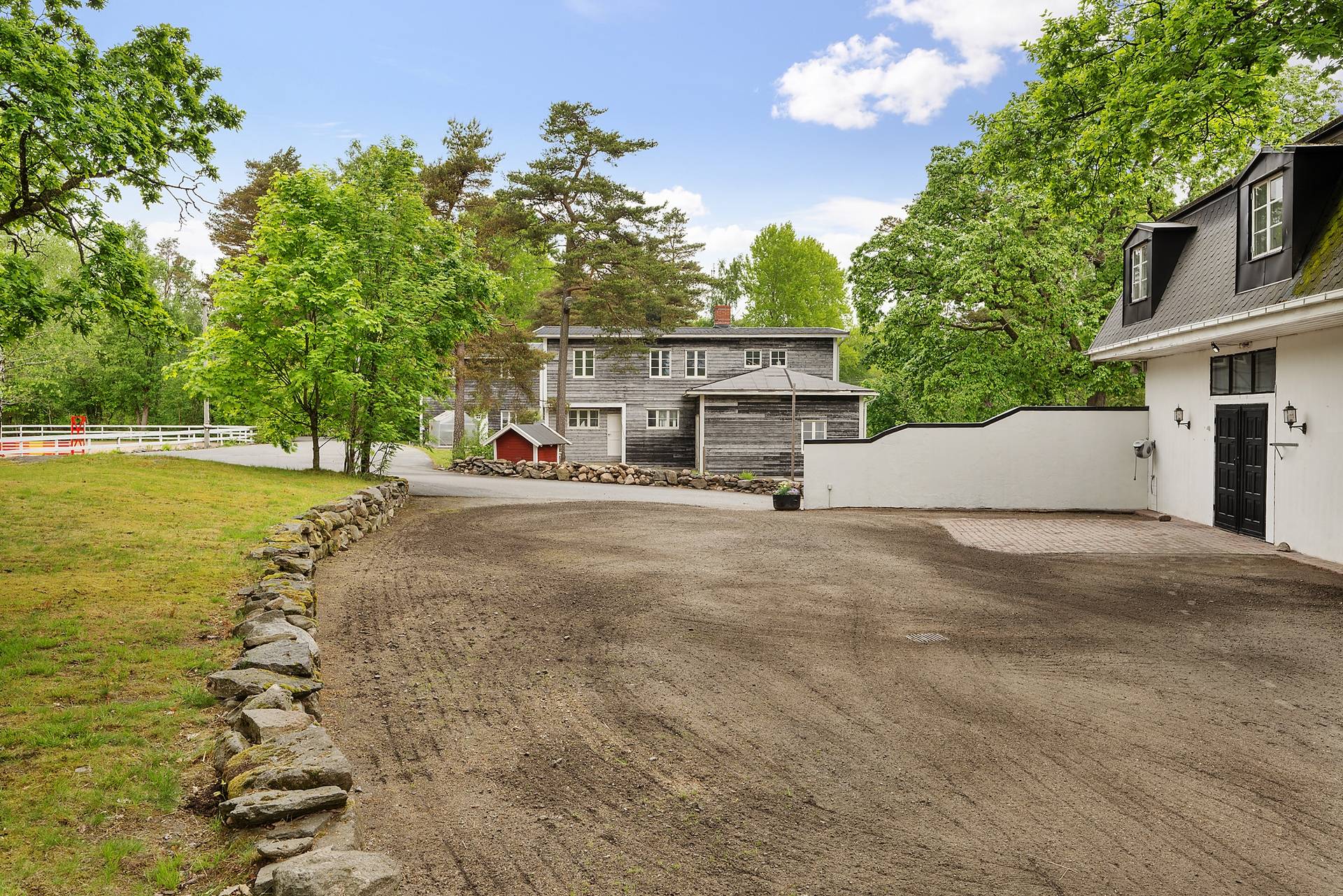 Gård med jordbruk på Widebäcks Hästcenter Landvetter Härryda kommun - bild 82
