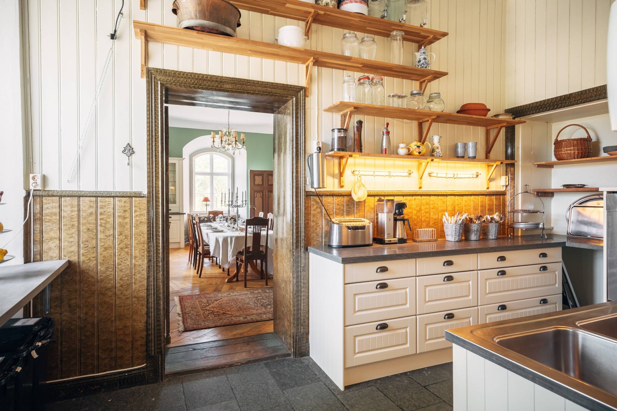 27 rum Gård/skog på Börstorp slott Mariestads kommun - bild 28