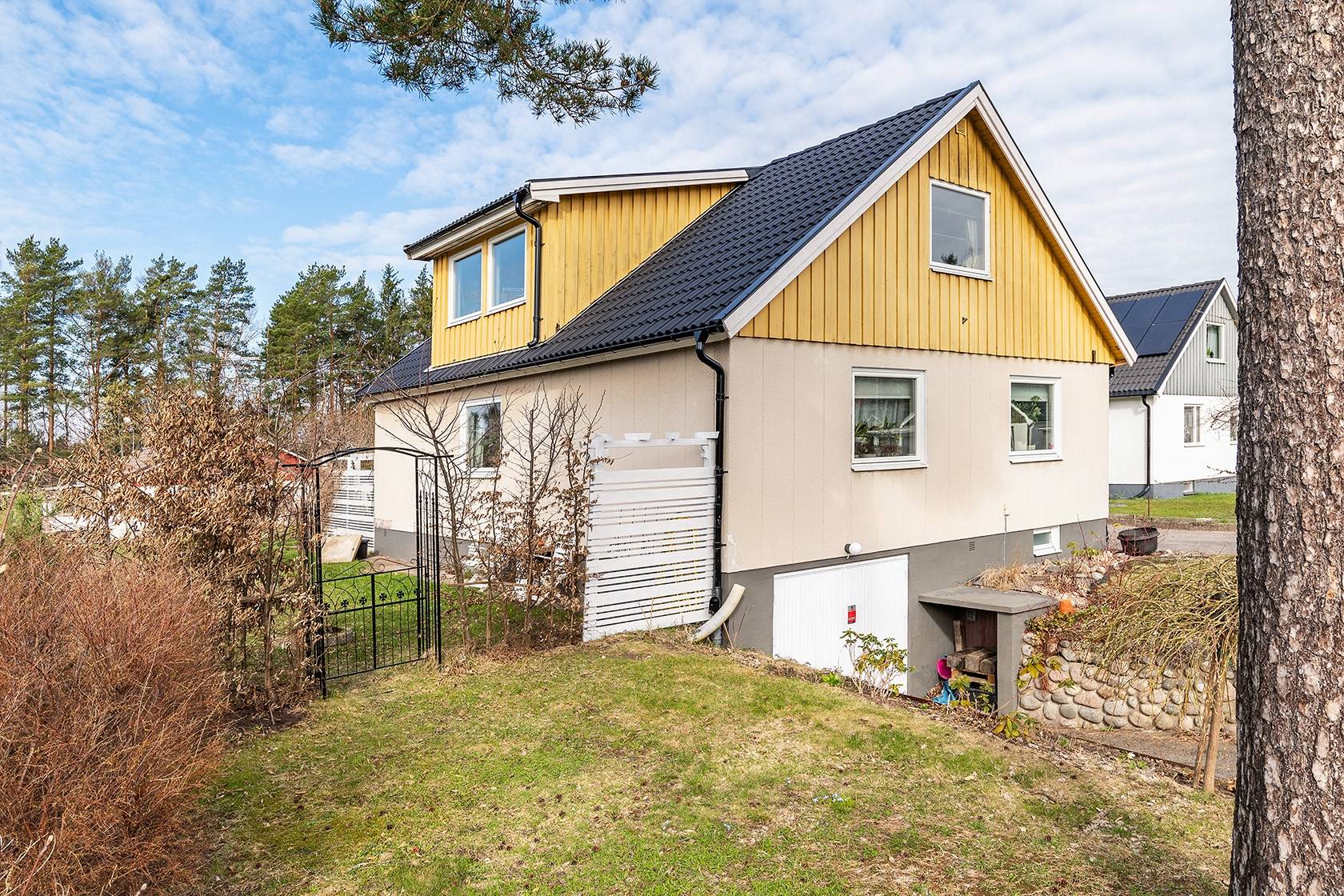 7 rum Villa på Barrgränd 1 Hallstavik Norrtälje kommun - bild 2