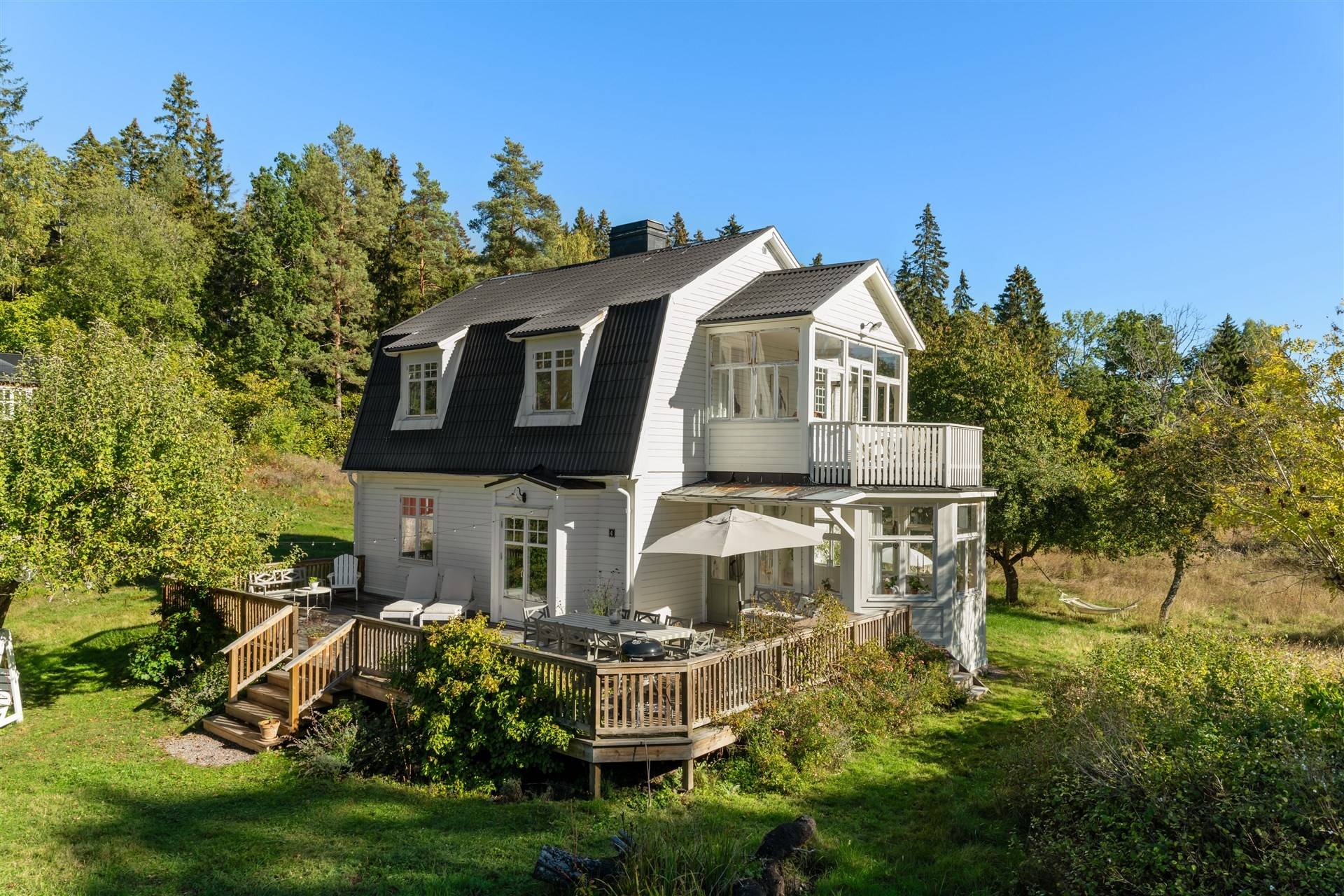 7 rum Vinterbonat fritidshus på Lilla Furusundsvägen 4 Yxlan - Skarmsund Norrtälje kommun - bild 30