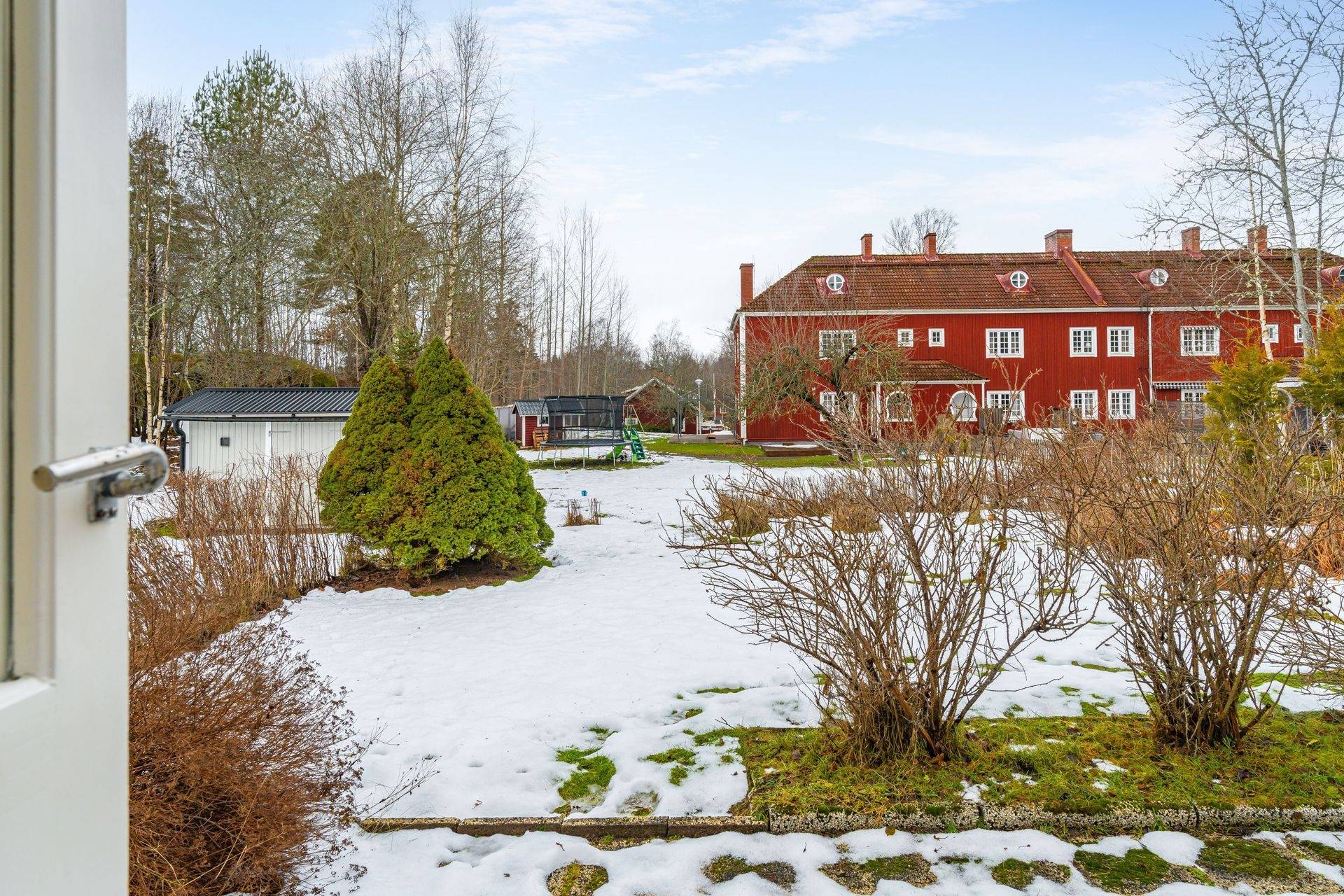3 rum Par-/kedje-/radhus på Skogsåsstigen 13 Rosendal Karlskoga kommun - bild 19