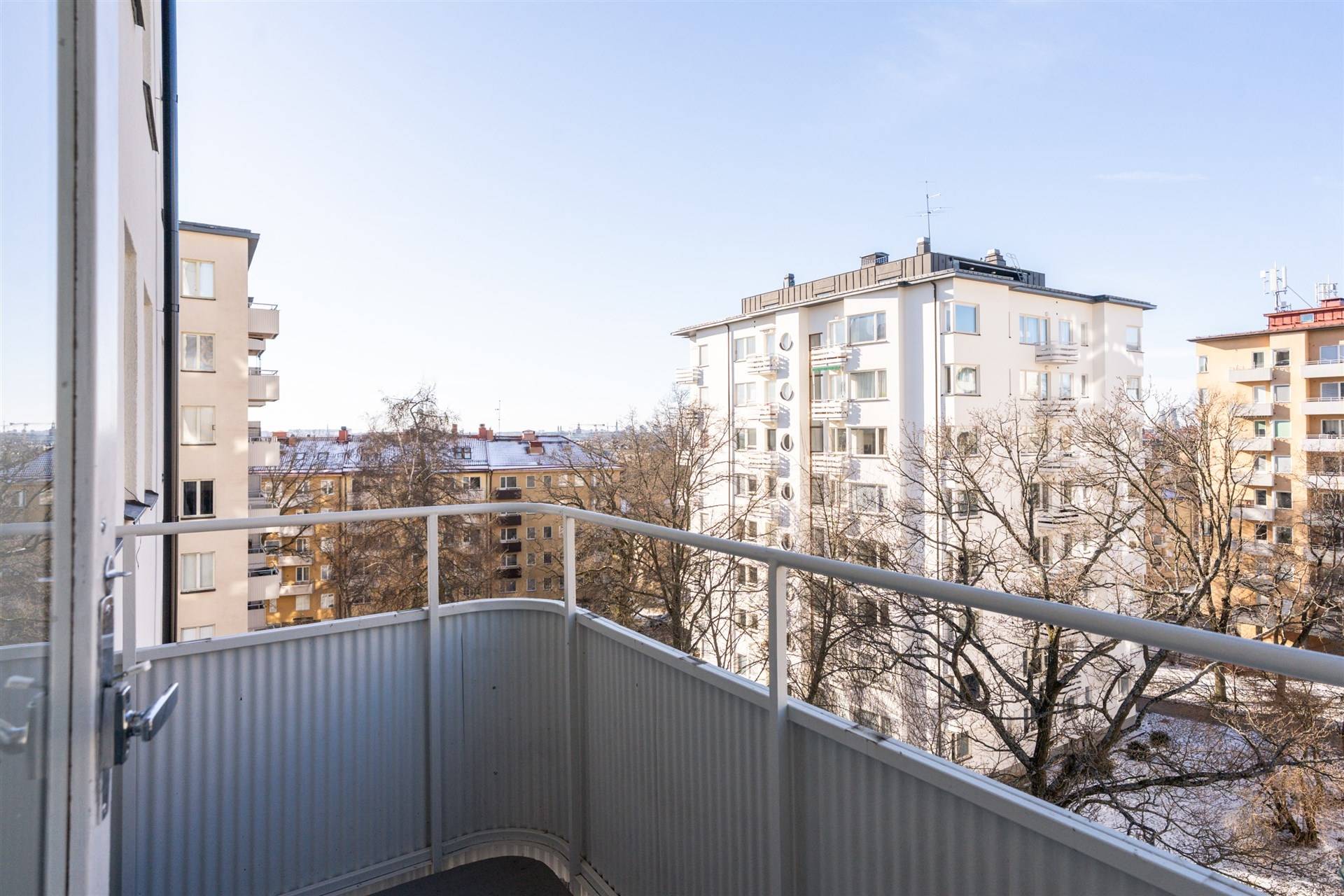 4 rum Lägenhet på Furusundsgatan 14, 4 tr Gärdet Stockholms kommun - bild 2