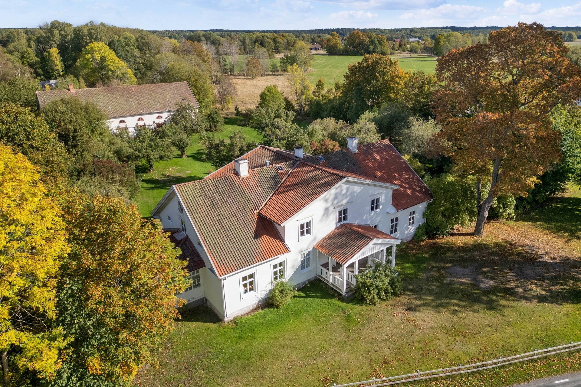 14 rum villa på Rånäs Bruksväg 26 Rånäs, Norrtälje kommun - bild 1