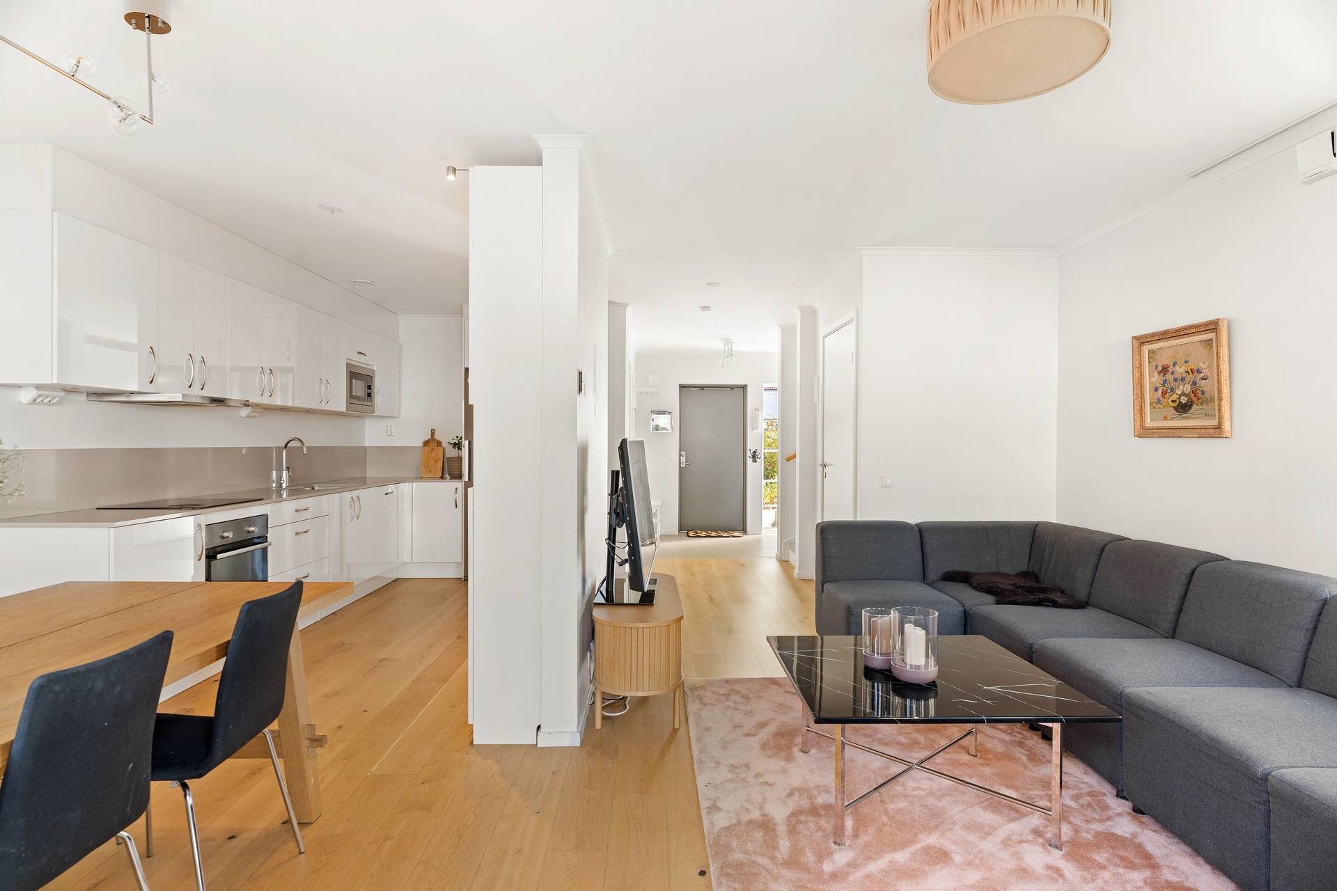 5 rum Parhus på Gropenvägen 34B Slottsskogen Håbo kommun - bild 8