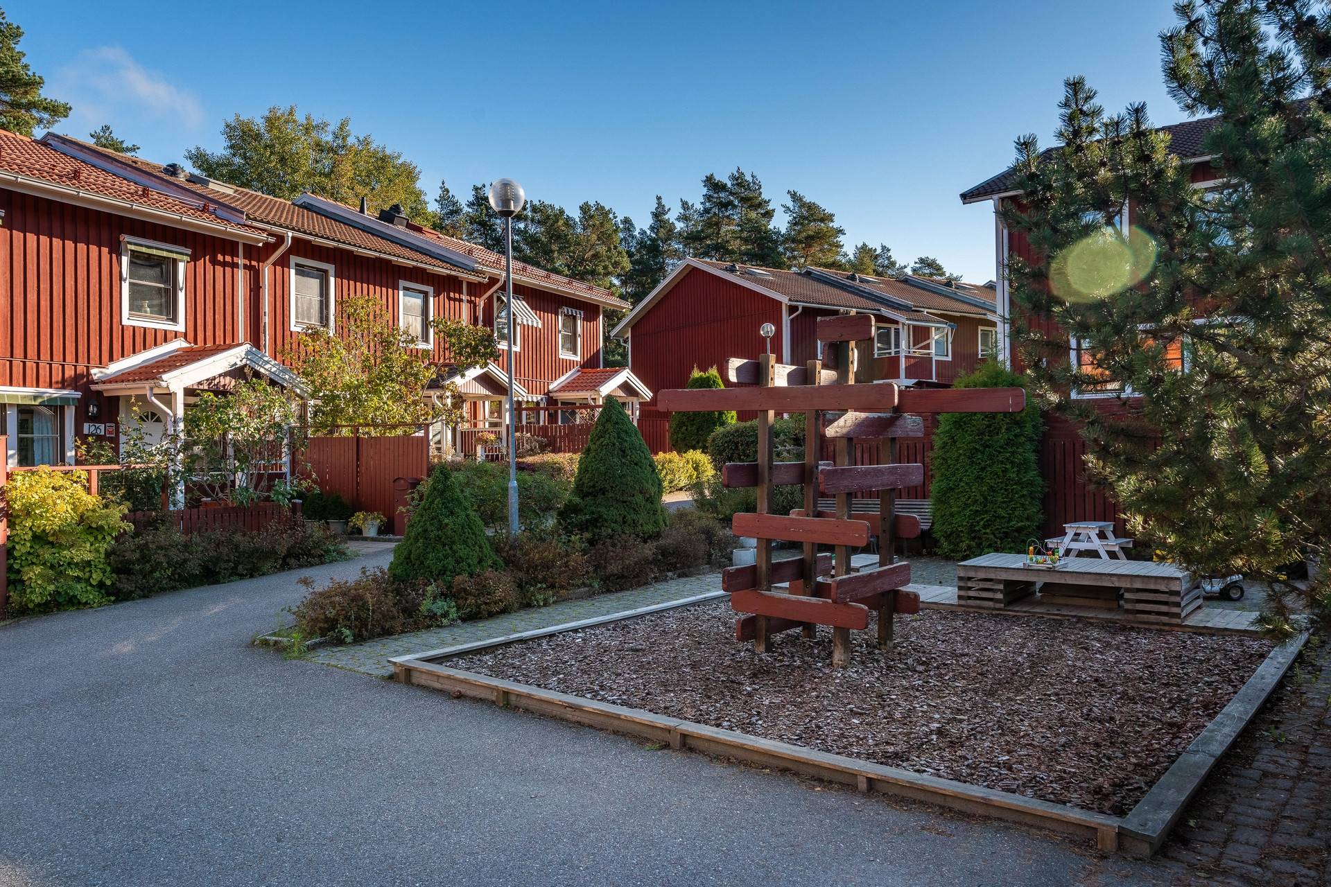 6 rum Radhus på Flogstavägen 102 Norra Skogen Uppsala kommun - bild 55