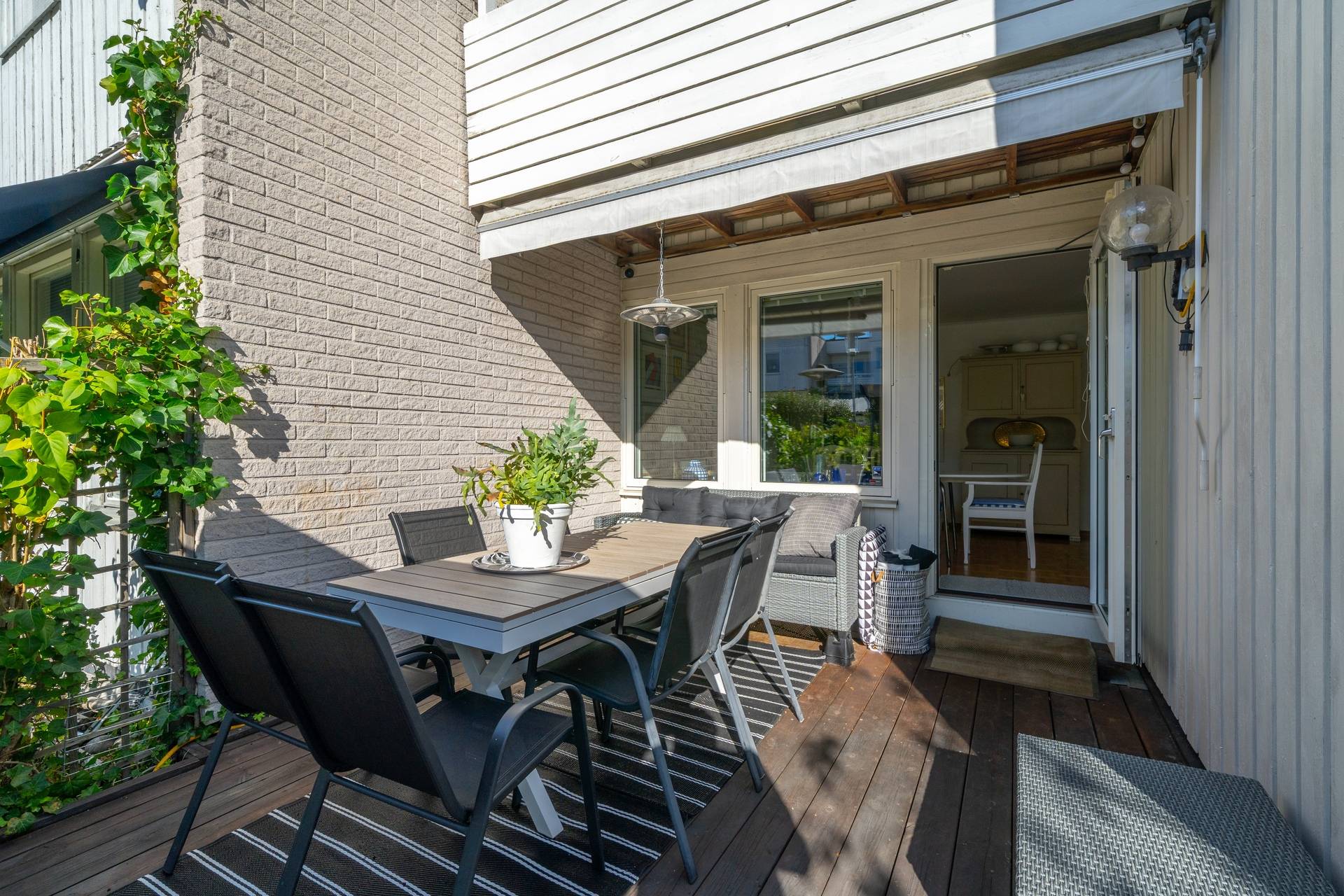 6 rum Radhus på Lomvägen 539 Sjöberg Sollentuna kommun - bild 17
