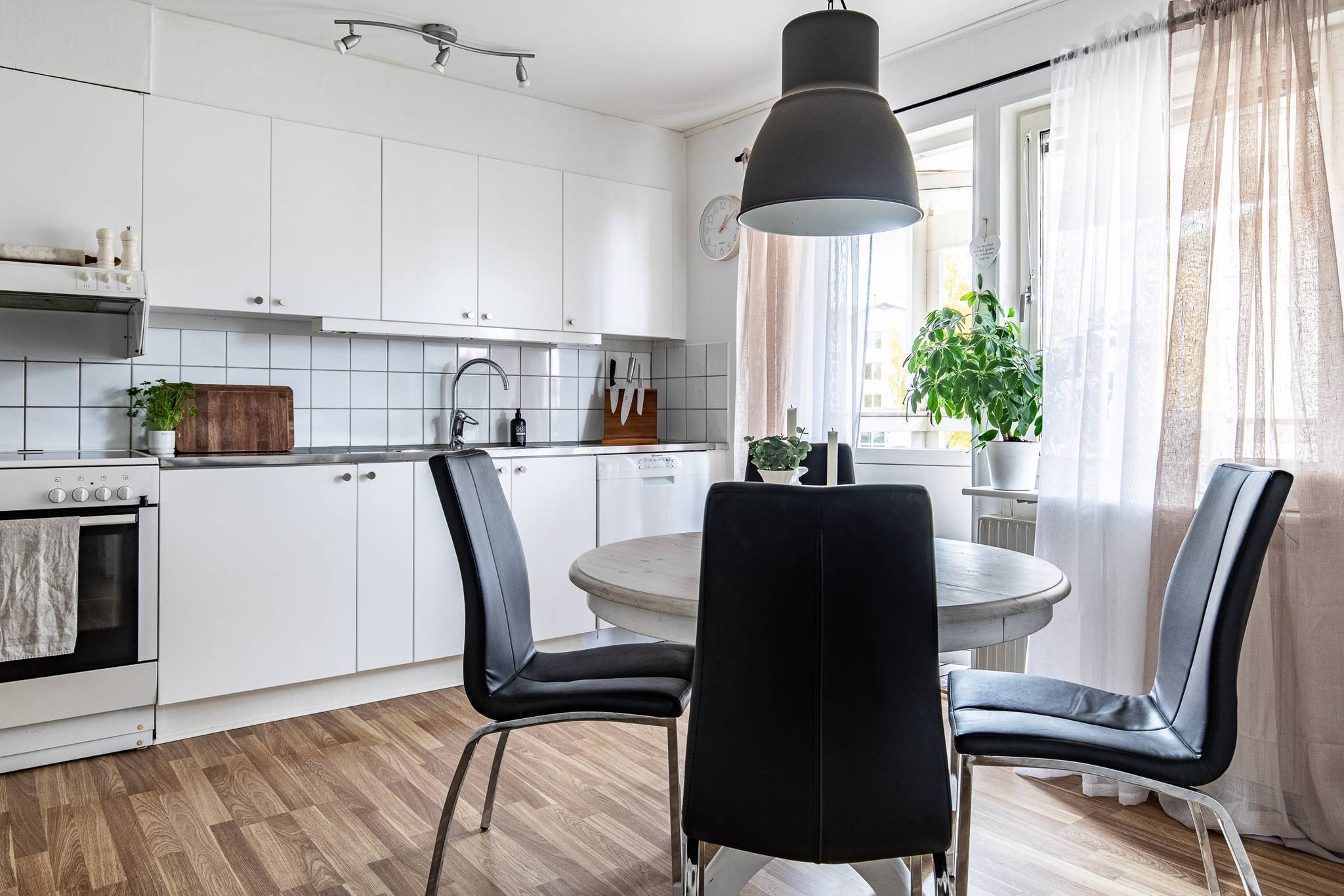 3 rum lägenhet på Nävervägen 4 Torvalla, Östersunds kommun - bild 2