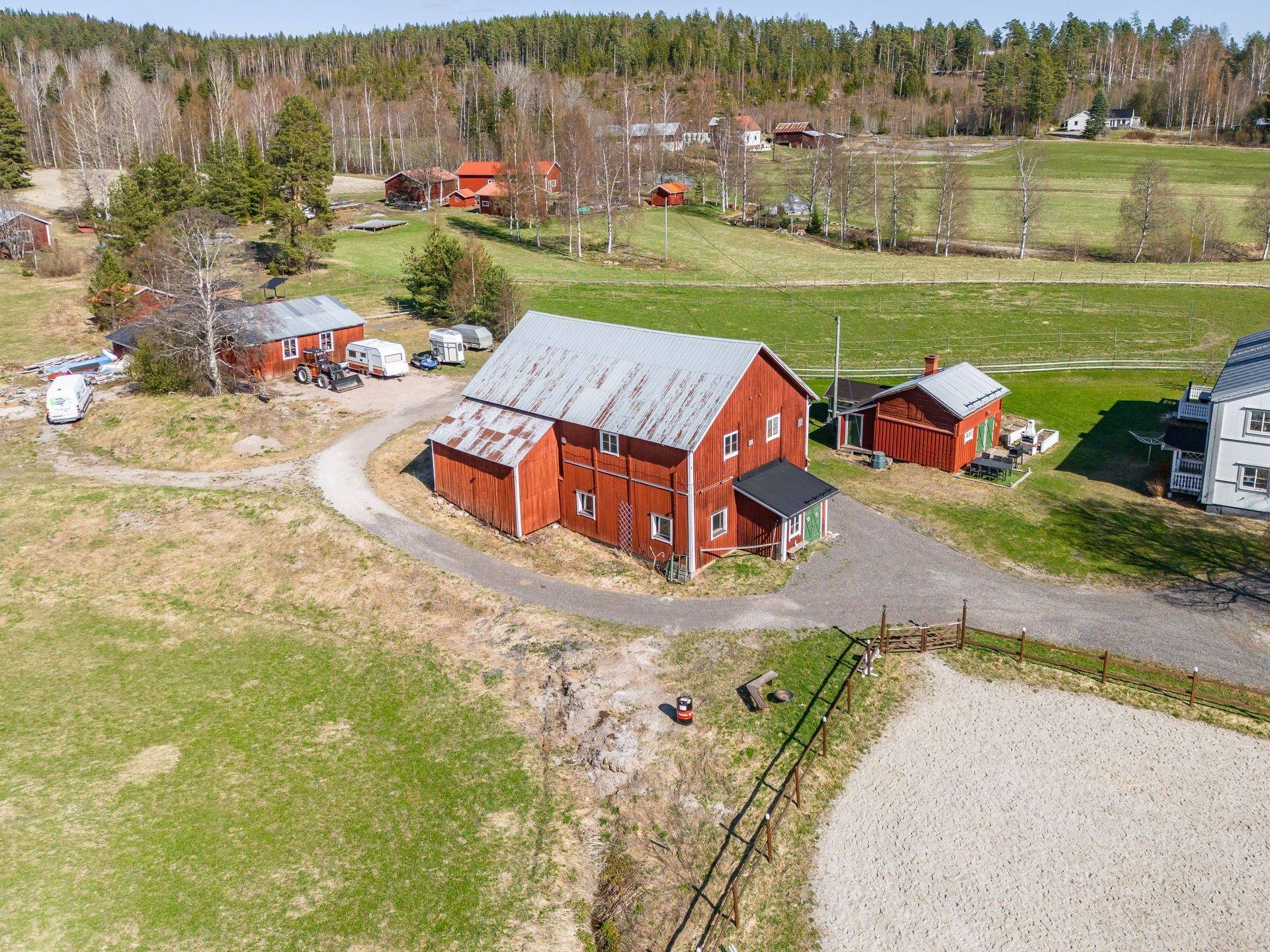 Gård med jordbruk på Harv 124 Matfors Sundsvalls kommun - bild 66