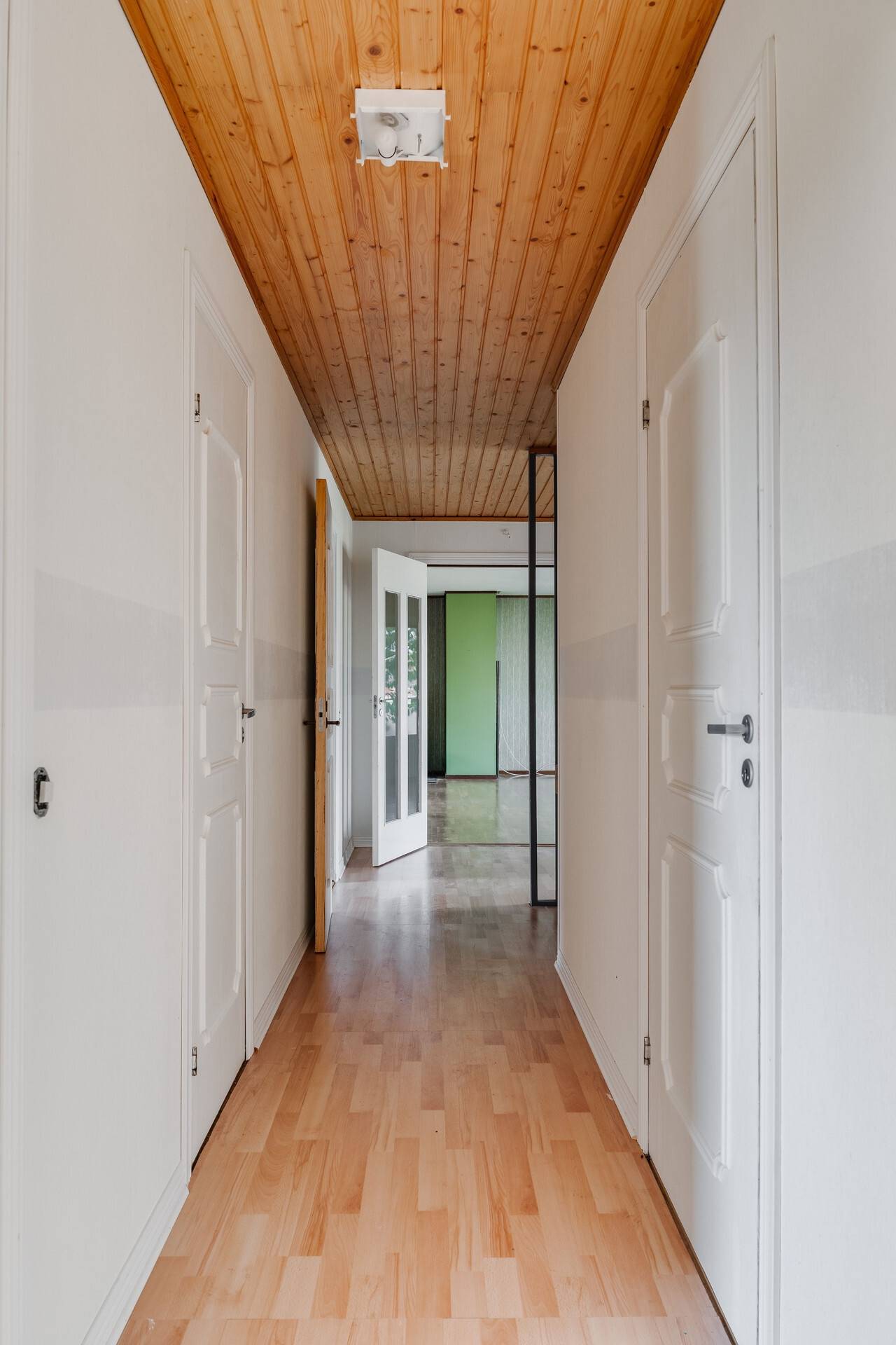 4 rum Villa på Silvii väg 24 Tun Lidköpings kommun - bild 13