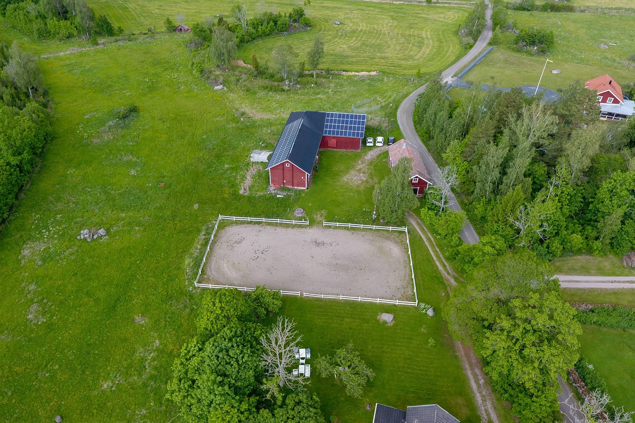 7 rum Villa på Tveta Rosenhills gård Tveta Eskilstuna kommun - bild 84