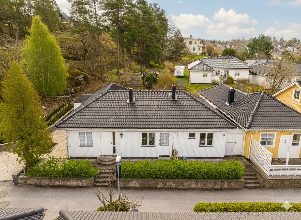 7 rum Kedjehus på Svärdsliljevägen 52 Hässelby Norra Villastad Stockholms kommun - bild 6