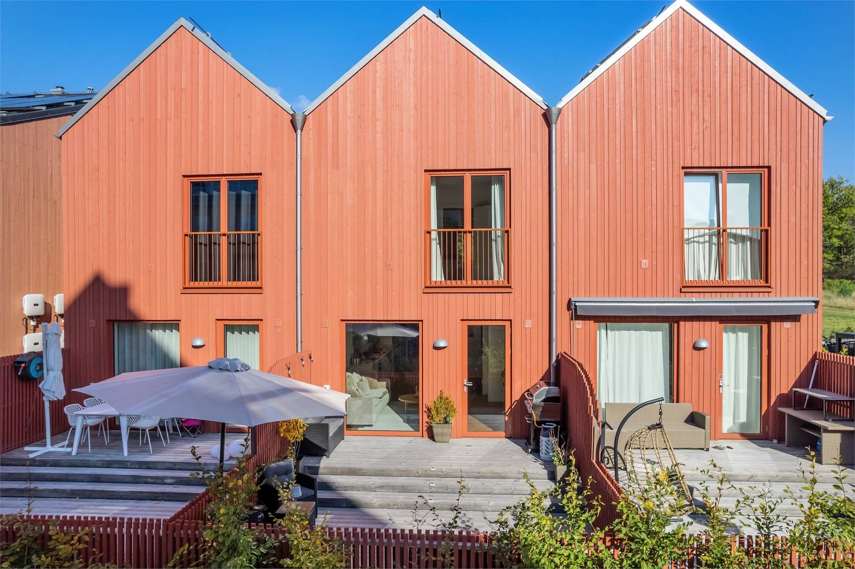 4 rum radhus på IDUNSLINGAN 15 Skälby, Järfälla kommun - bild 1