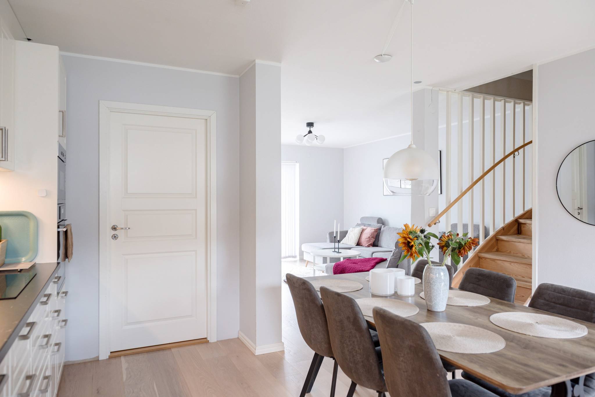 5 rum Radhus på Rosenstigen 29 Norbergs kommun - bild 4