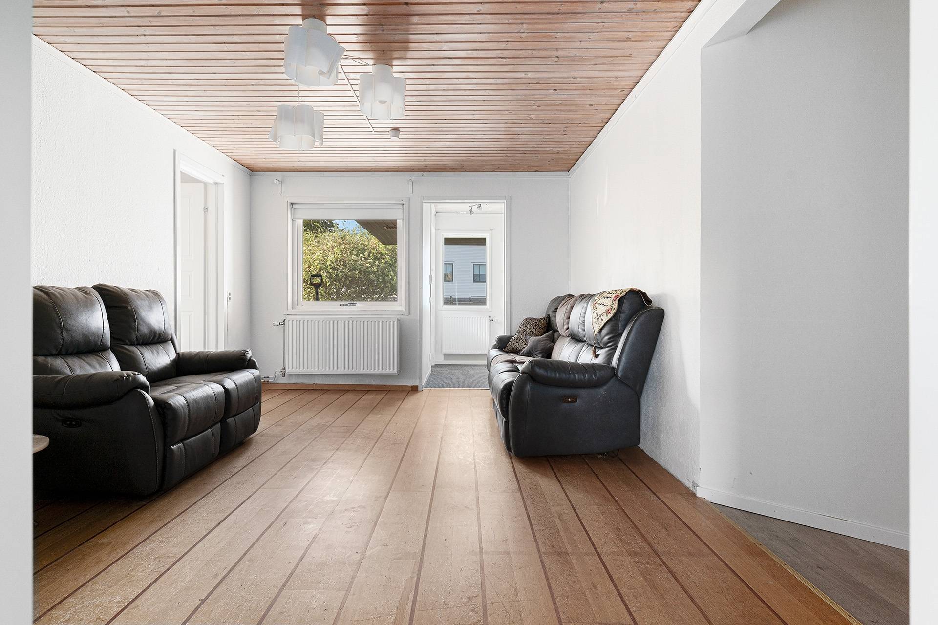 268 m² Villa på Strandgatan 14 Hovmantorp Lessebo kommun - bild 13
