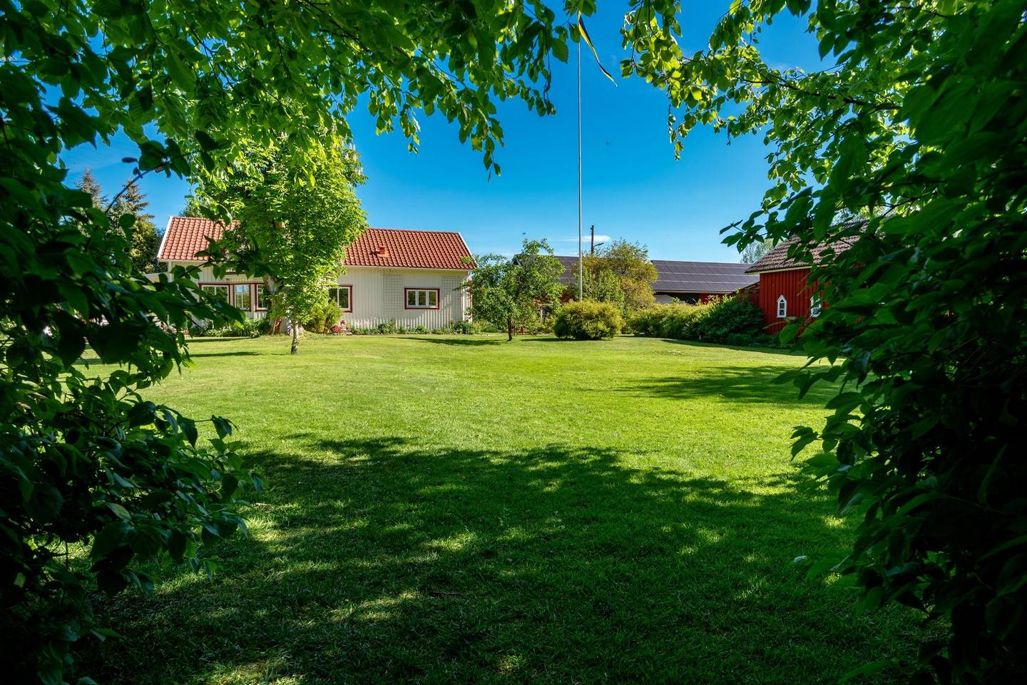 6 rum Gård/skog på Längnum Fridhems by 11 Grästorp - Längnum Grästorps kommun - bild 17
