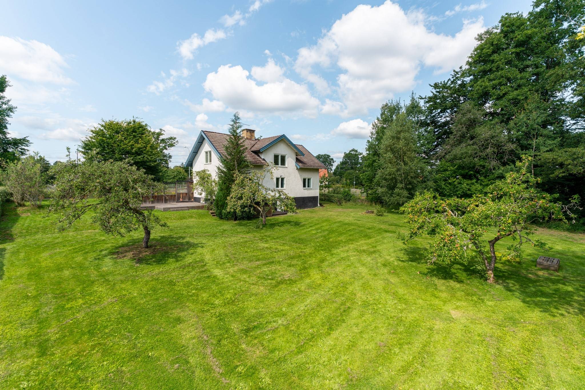 6 rum Villa på Linnévägen 1 Diö Älmhults kommun - bild 2
