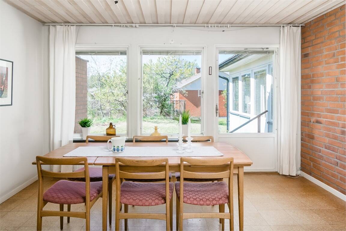 6 rum Villa på Kronoparksgatan 5 Västra sidan Mariestads kommun - bild 13