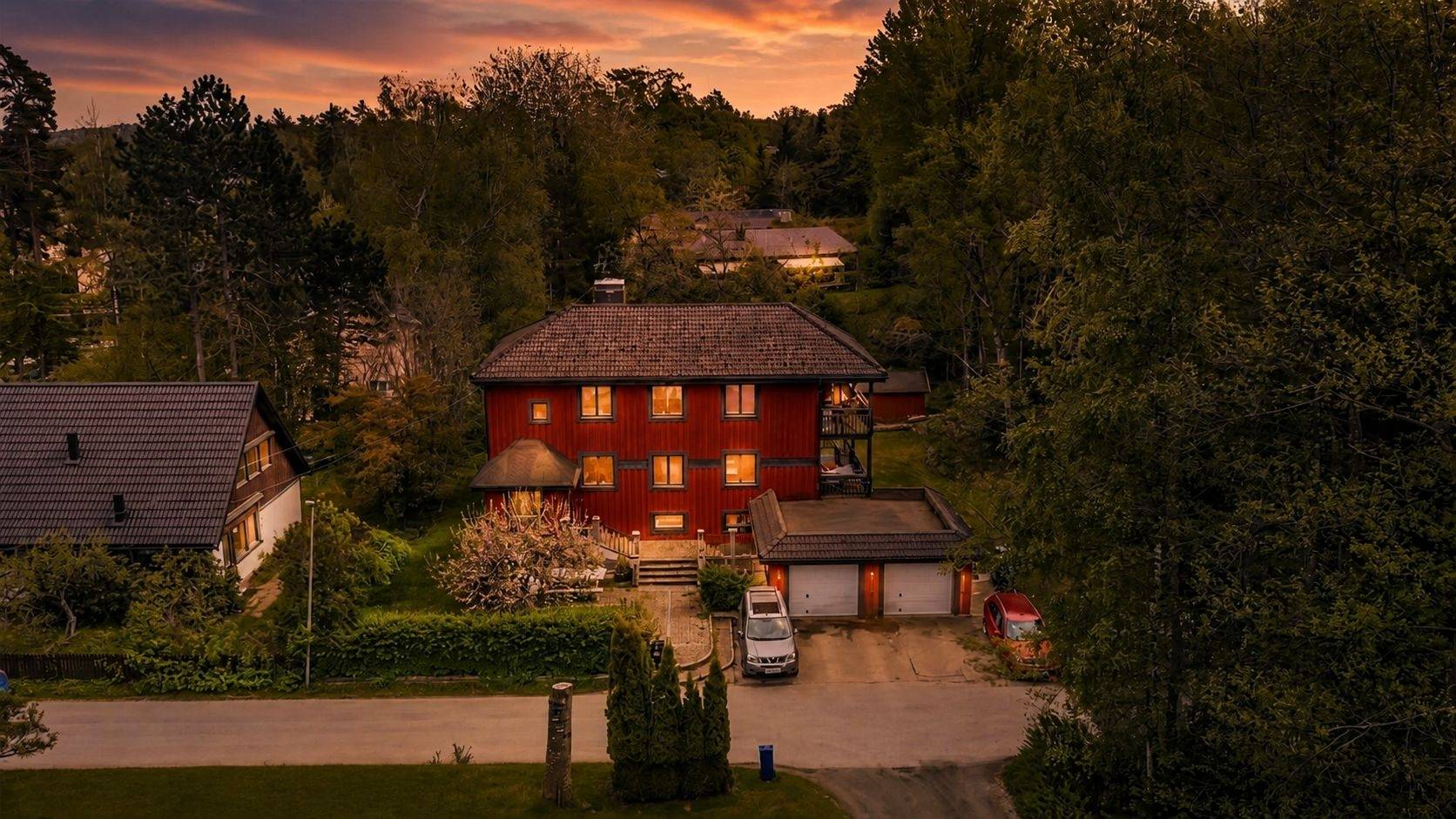 9 rum villa på Ärlvägen 7 Segeltorp, Huddinge kommun - bild 1