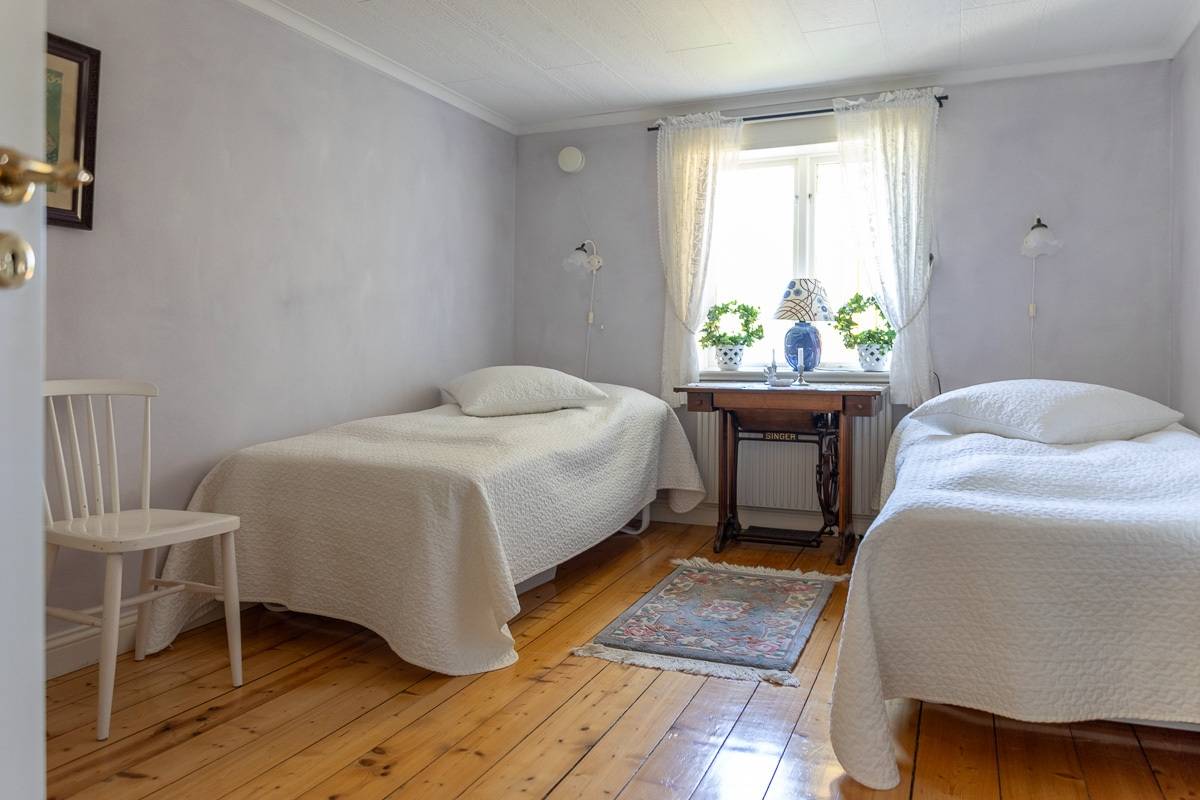 8 rum Vinterbonat fritidshus på Östervik 26-30 Roslagen - sjötomter Norrtälje kommun - bild 39