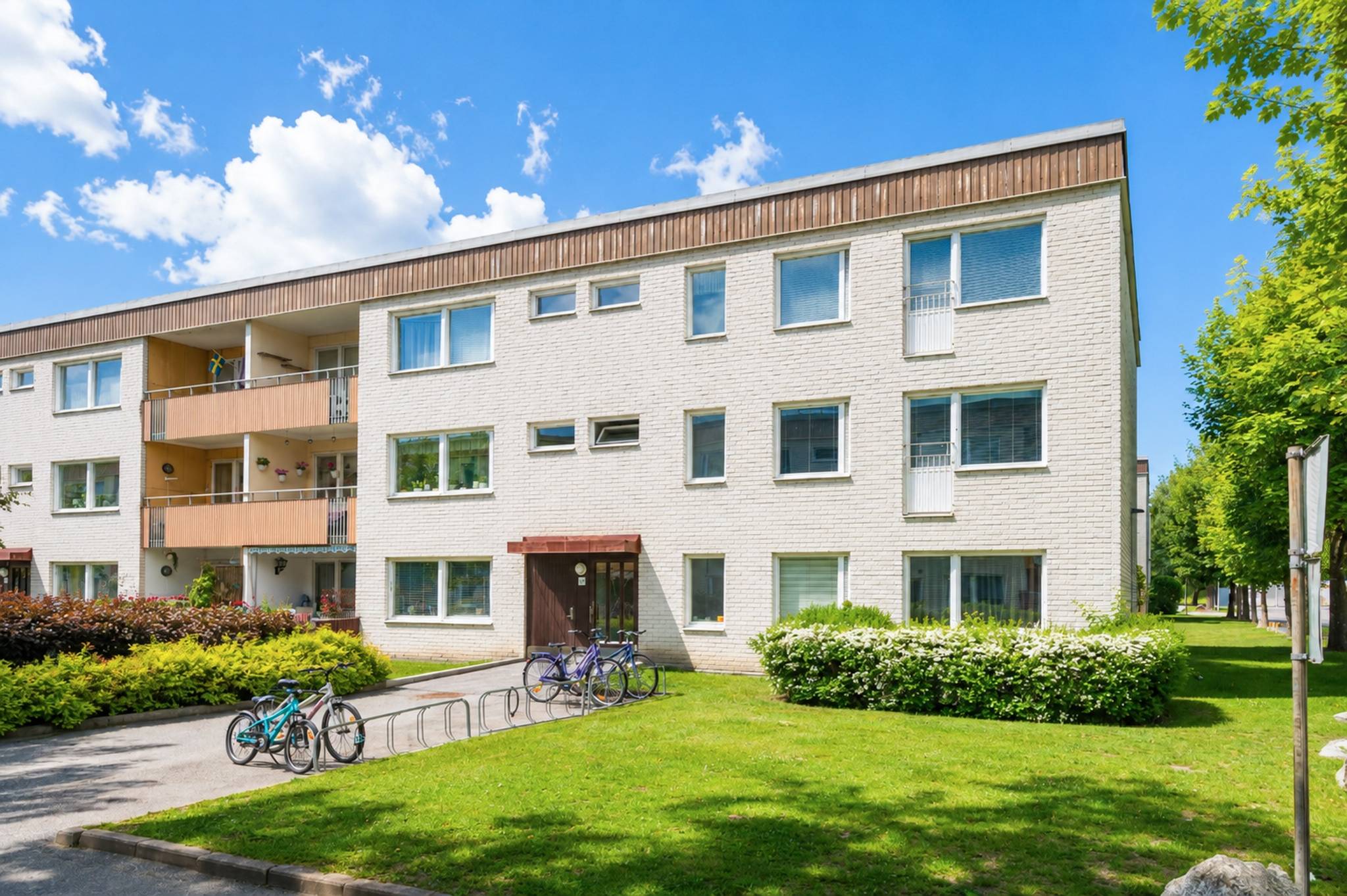 1 rum Lägenhet på Hallonvägen 26 Kungsängen/Tibble Upplands-Bro kommun - bild 15