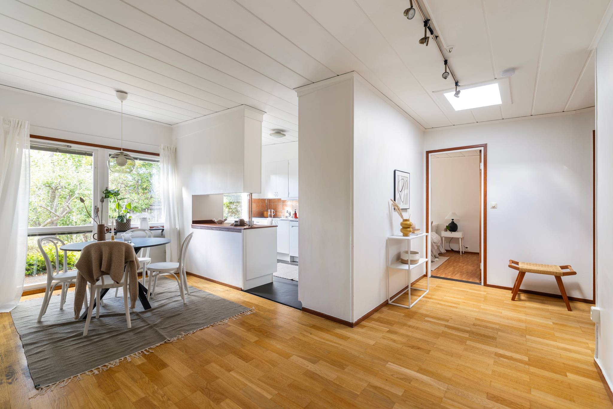5 rum Par-/kedje-/radhus på Slåttervägen 47 Fårdala Tyresö kommun - bild 4